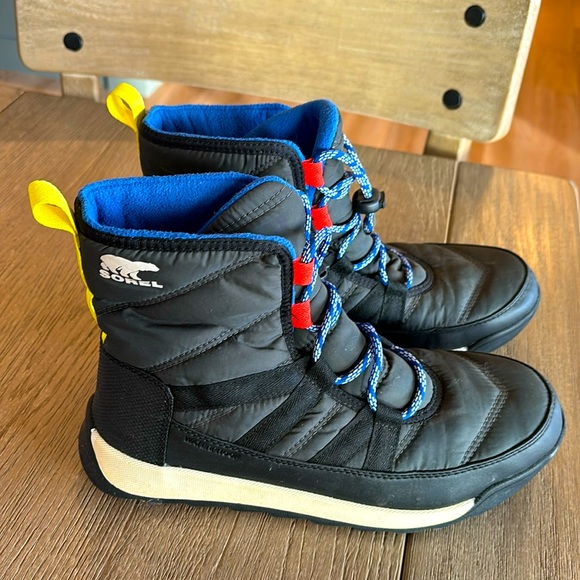 SOREL KIDS snow boots- like new - Picture 1 of 5